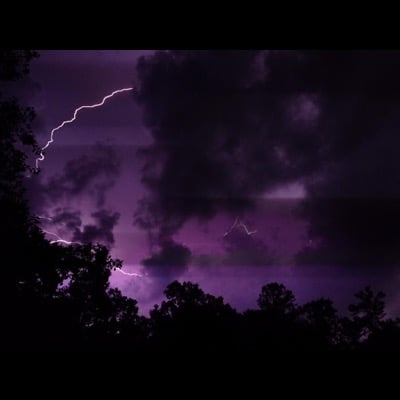 Lightning by Christopher Becke. Settings: Light Trails mode